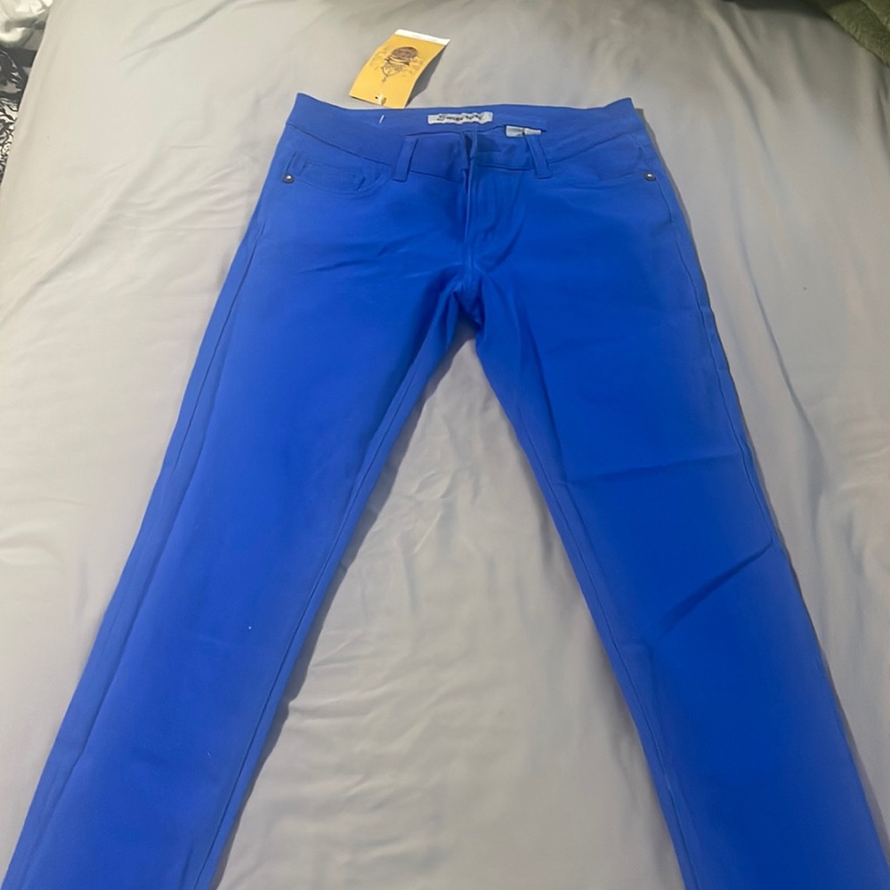 2 pair of brand new Emperial skinny jeans.